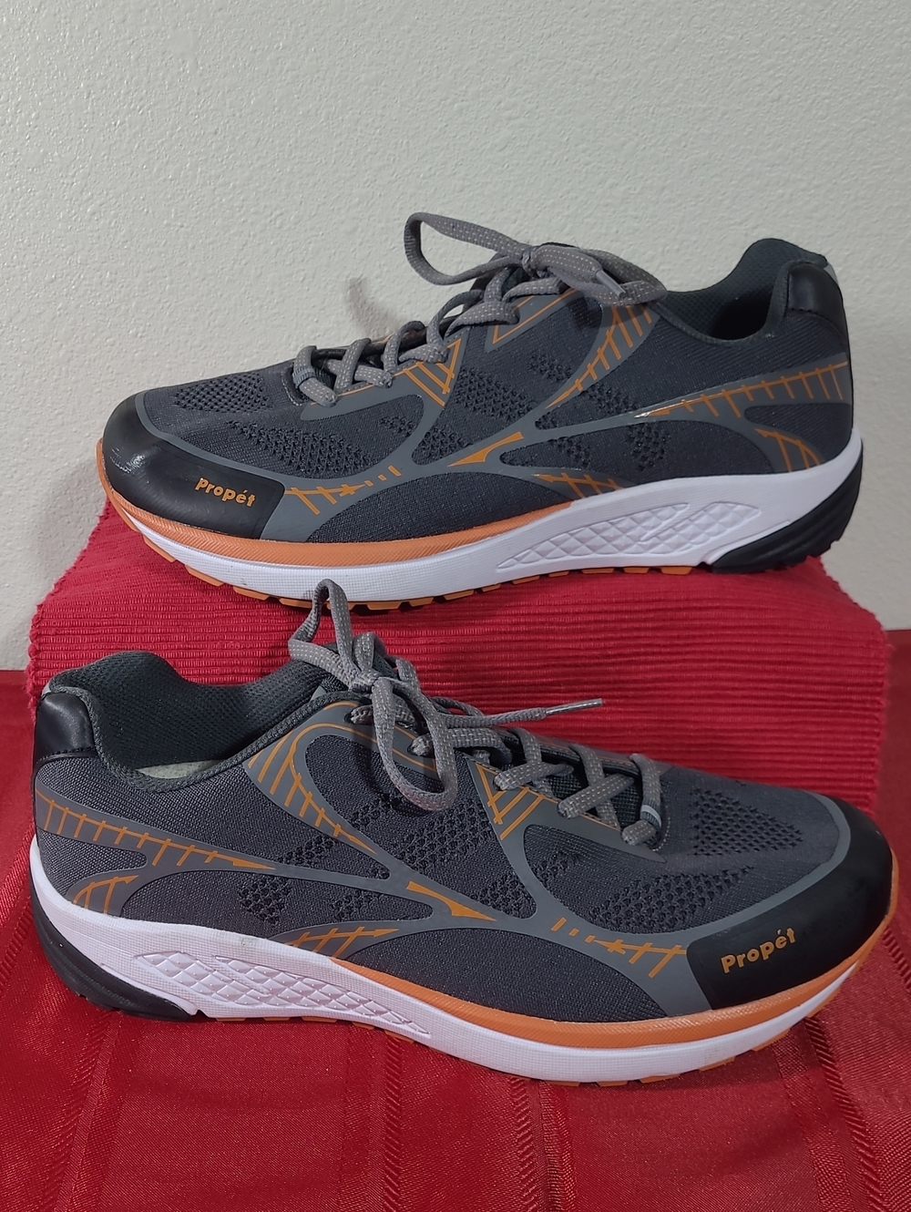 Propet One LT Men's Gray and Orange Mesh Sneakers Size 11 E